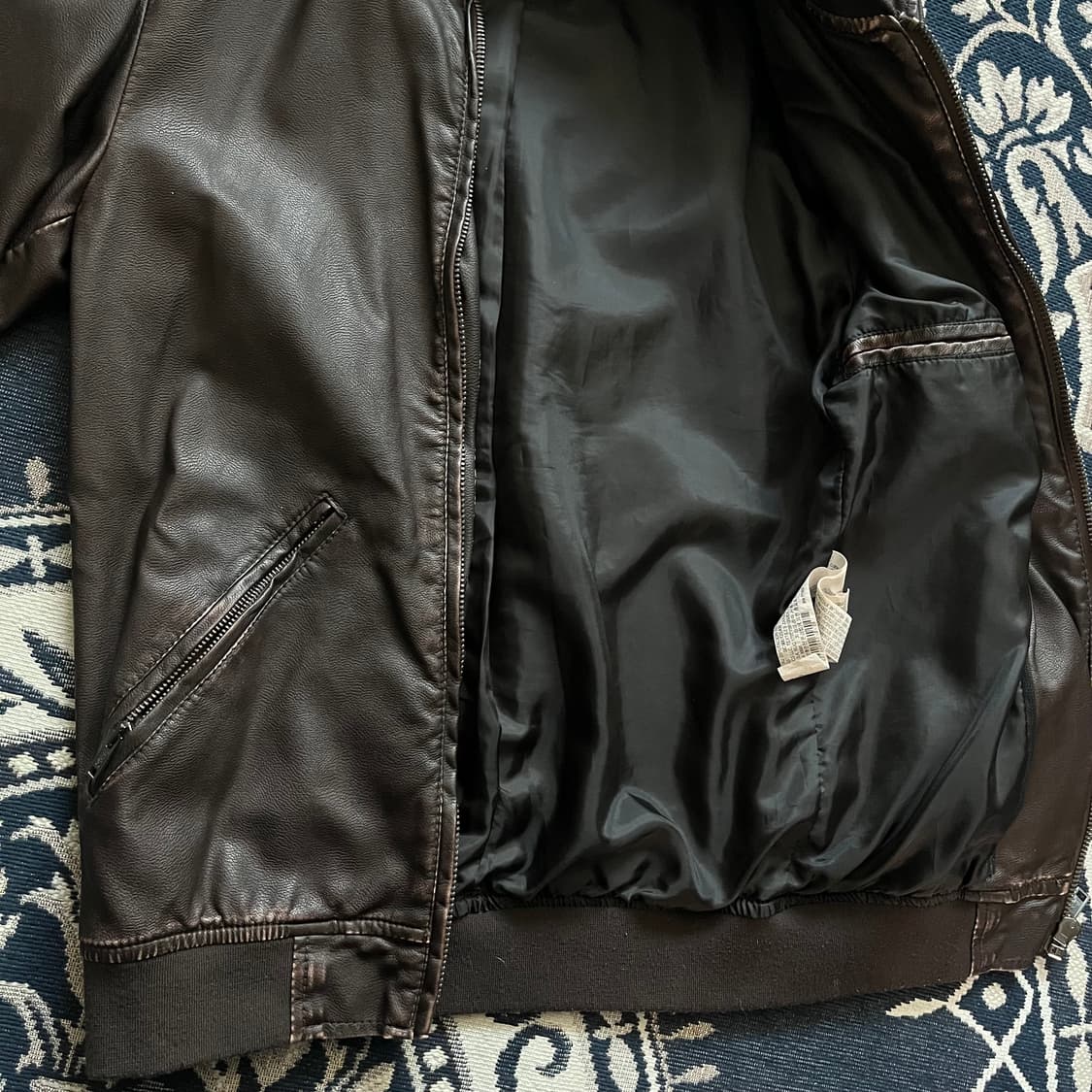 ZARA 가죽자켓 모자탈부착 상품이미지4