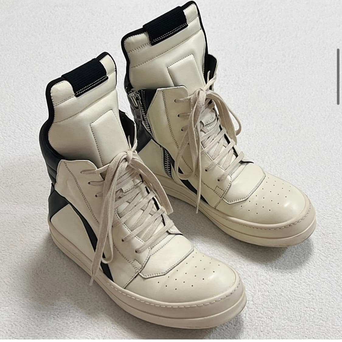 [구매] 릭오웬스 지오바스켓 밀크블랙/밀크 42 상품이미지1