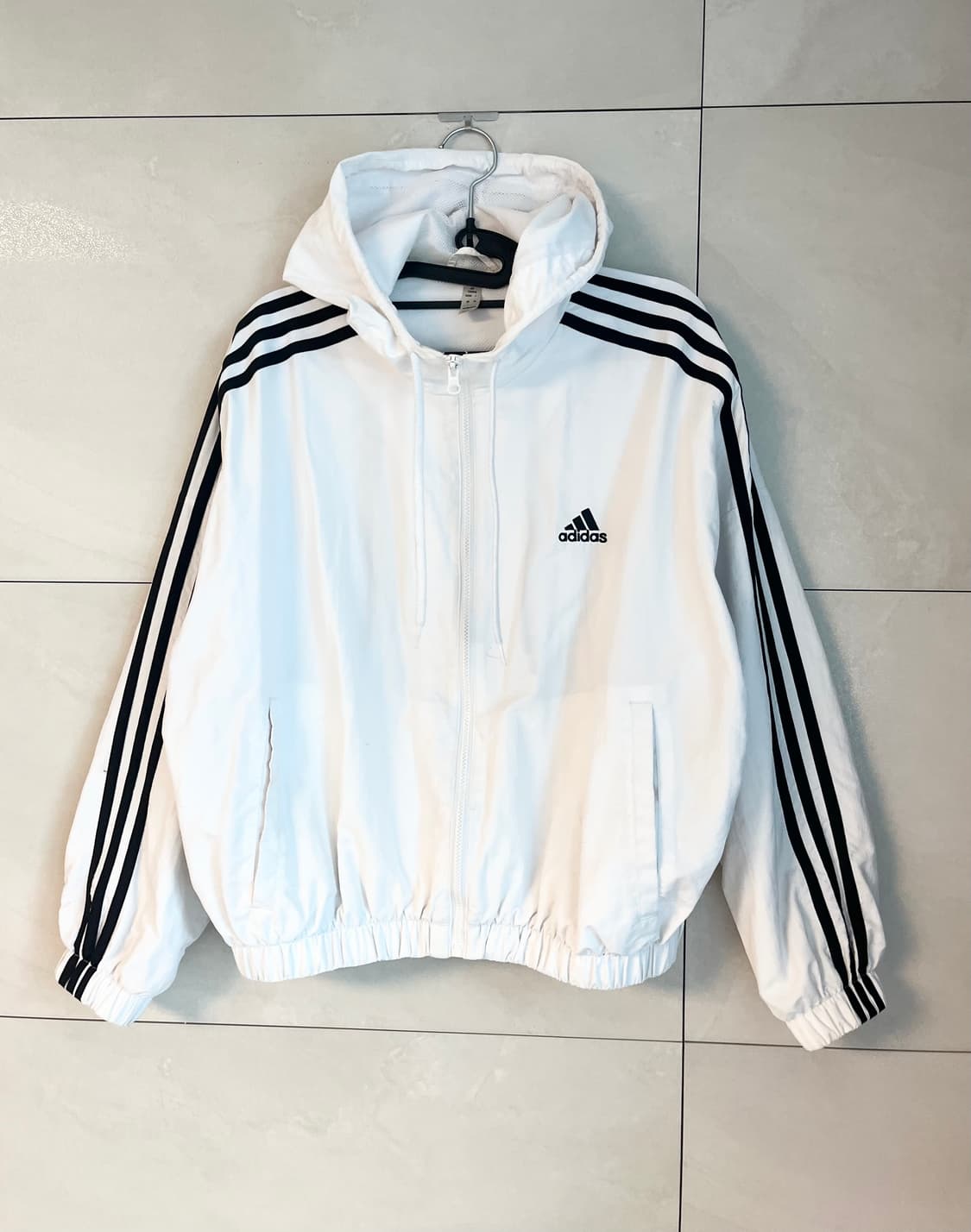 아디다스 크롭 바람막이 화이트 [L]  상품이미지3