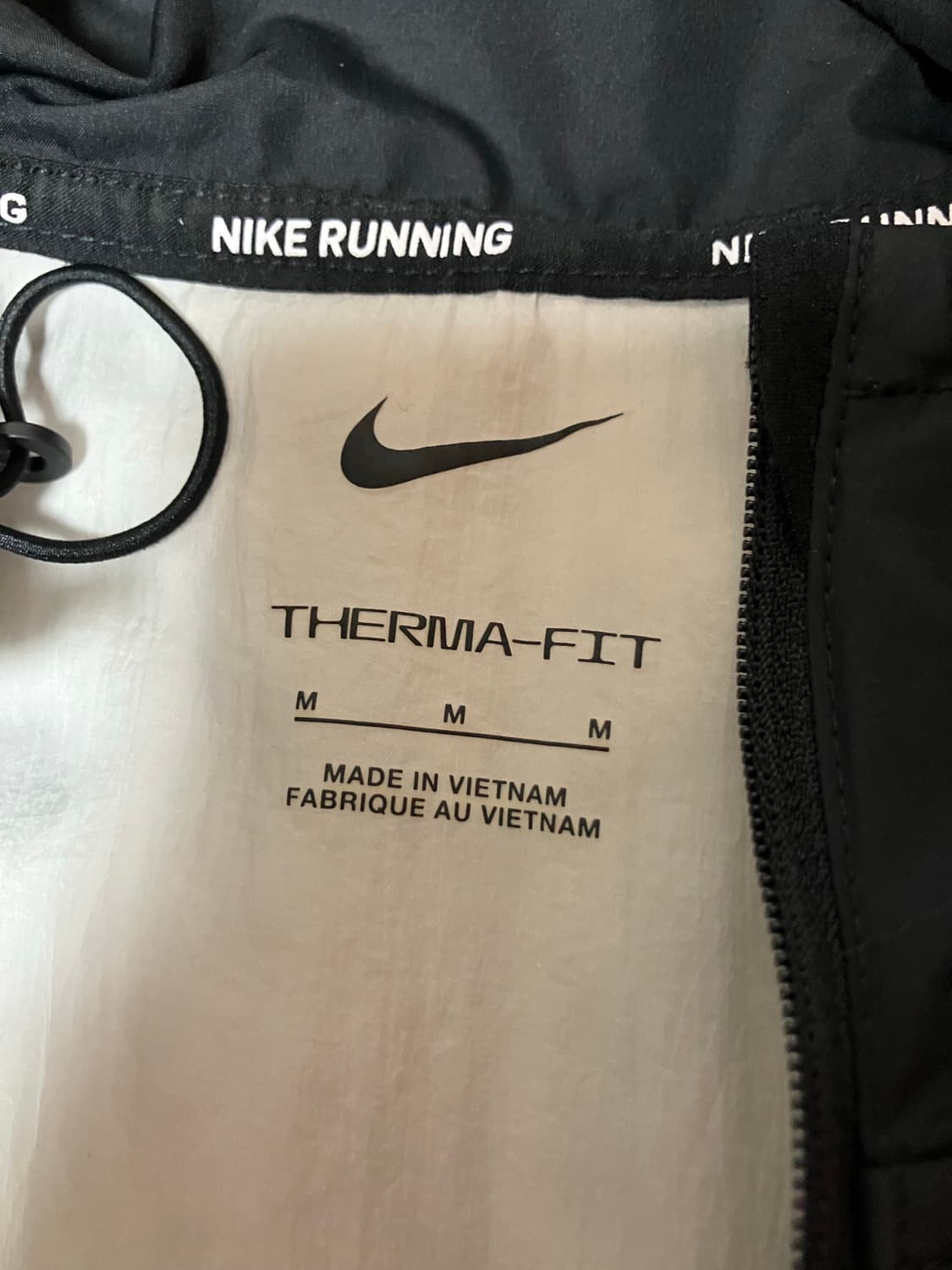 나이키 써마핏 리펠 신세틱 필 러닝 자켓 블랙 상품이미지2