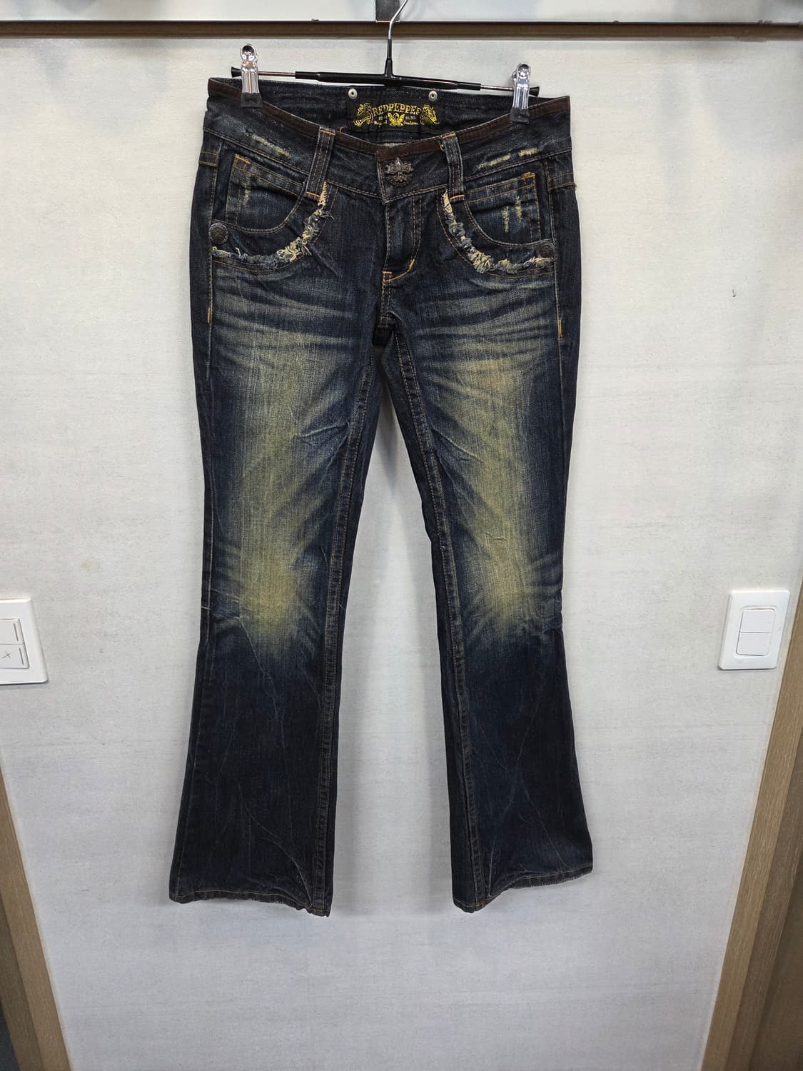 레드페퍼 여성 큐빅 빈티지워싱 부츠컷 데님팬츠 26 상품이미지1