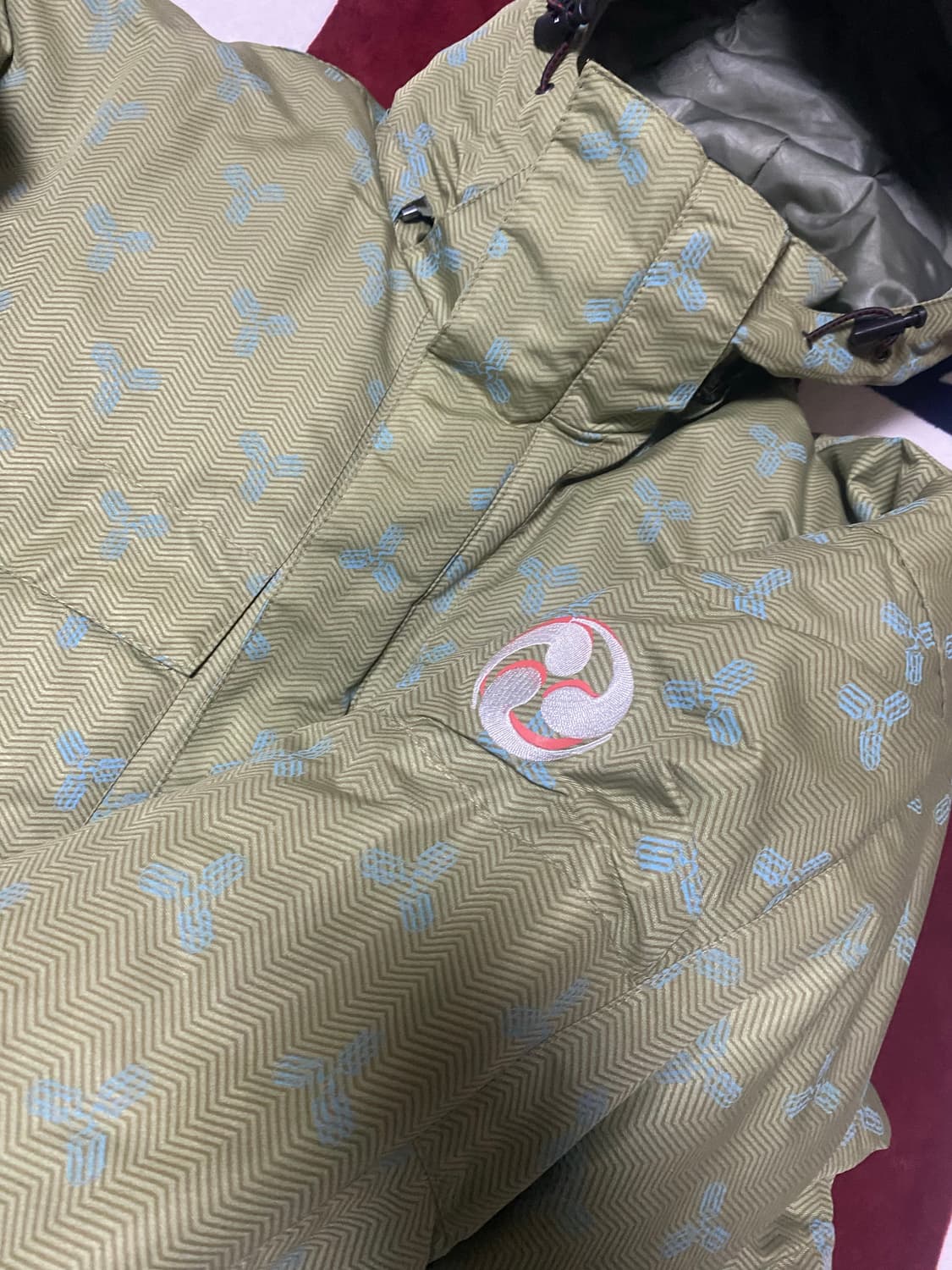 버튼 로닌 콜라보 보드복 패딩 자켓 상품이미지3