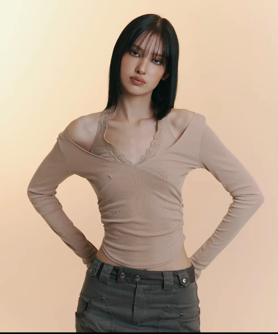 플리즈노팔로우 아멜리아 레이스 홀터 롱 슬리브 탑 상품이미지1