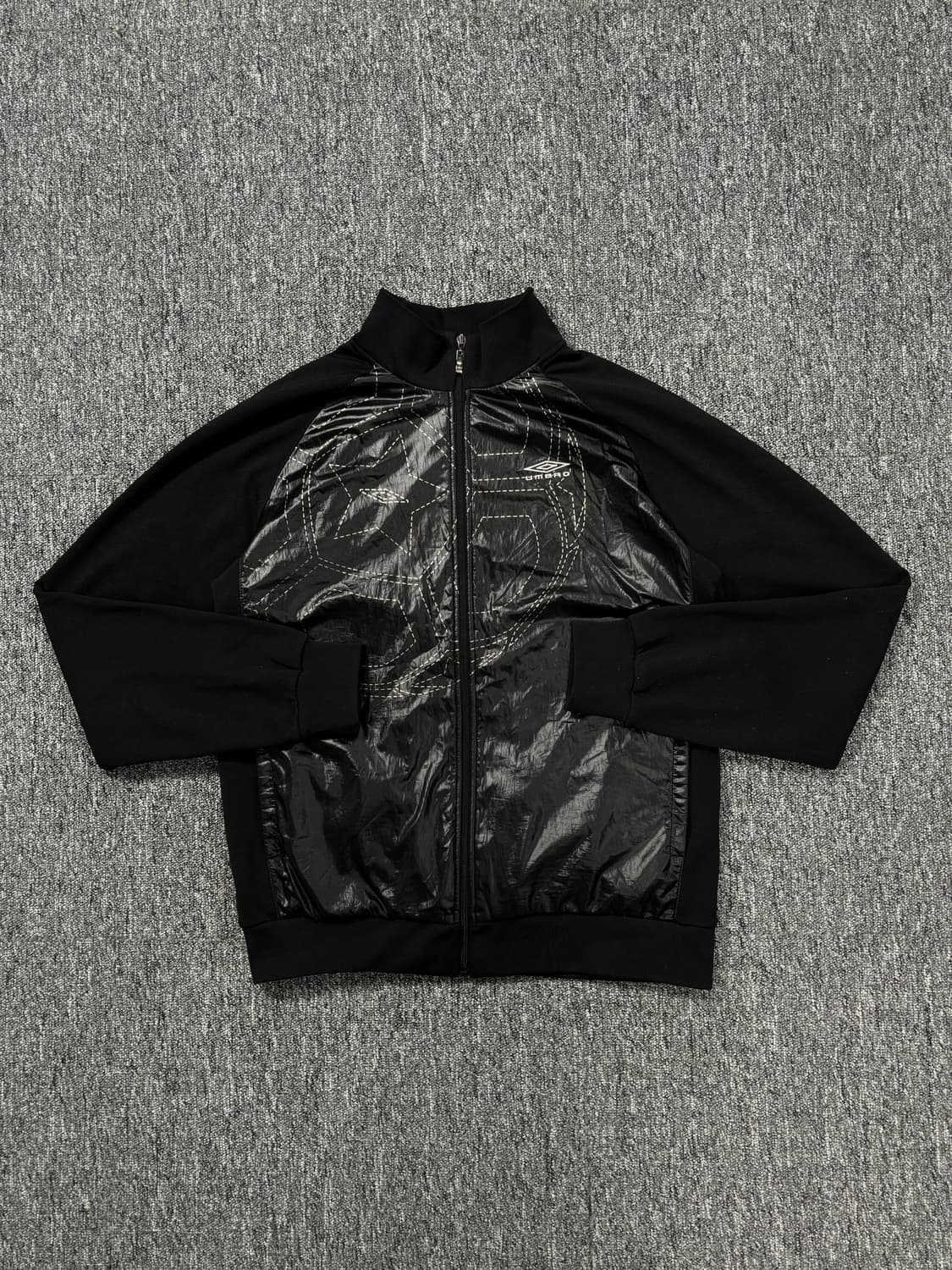 엄브로 하이브리드 집업 자켓 상품이미지2