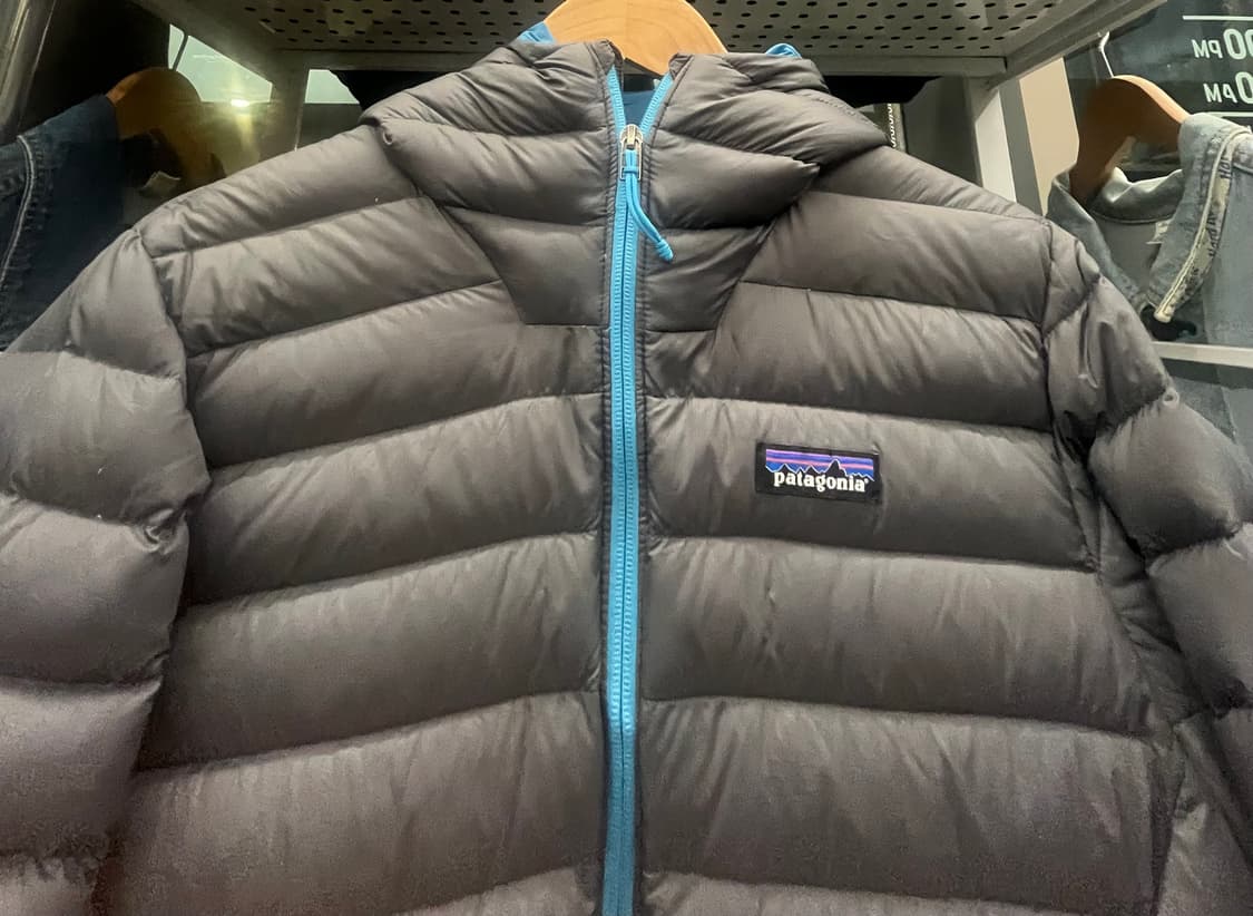 파타고니아 경량패딩 회색 상품이미지2