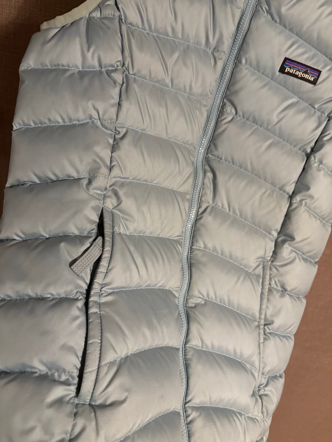 파타고니아 다운 조끼 L(12) 하늘색 상품이미지4