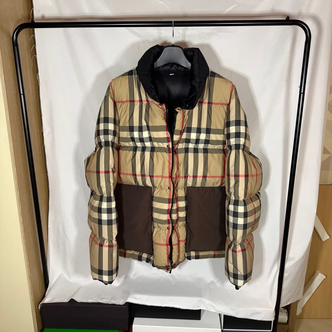 버버리 체크 퍼퍼 자켓 아카이브 베이지 패딩 상품이미지2