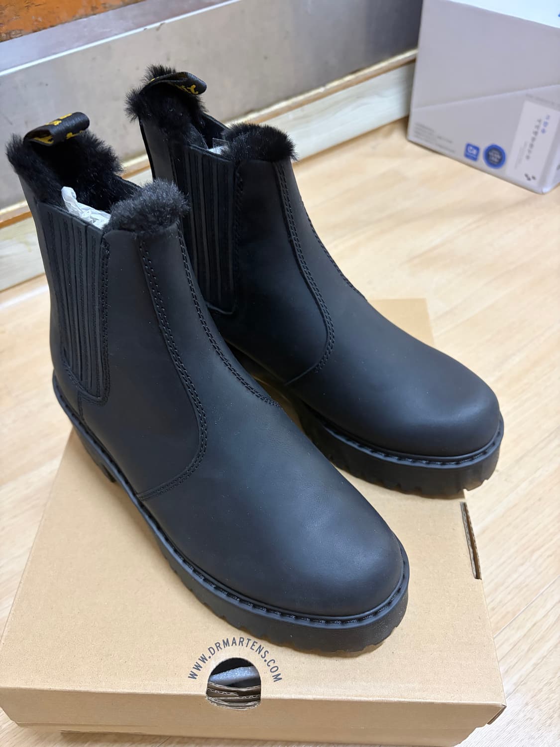 닥터 마틴 로메티 퍼 부츠 사이즈 240 상품이미지4