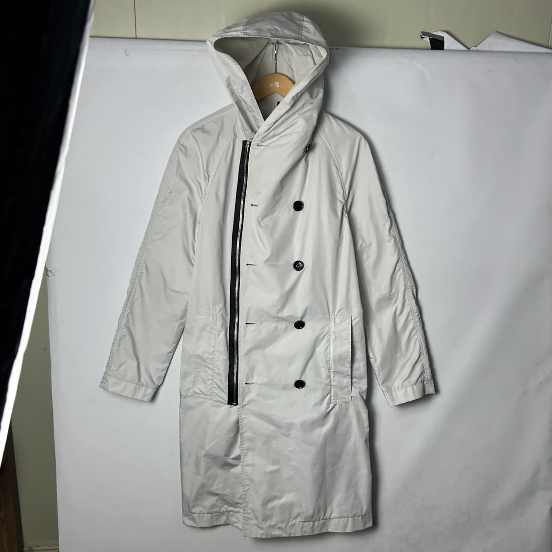 [KNOTT] 크노트 더블버튼 후드 레인코트 상품이미지3