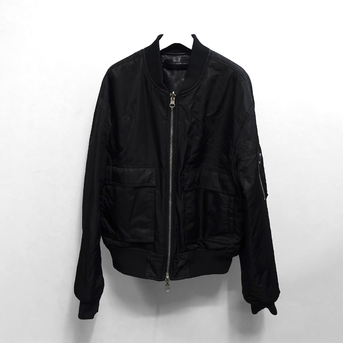 REVERSIBLE LEATHER MA-1 리버시블 레더 항공 점퍼 상품이미지1