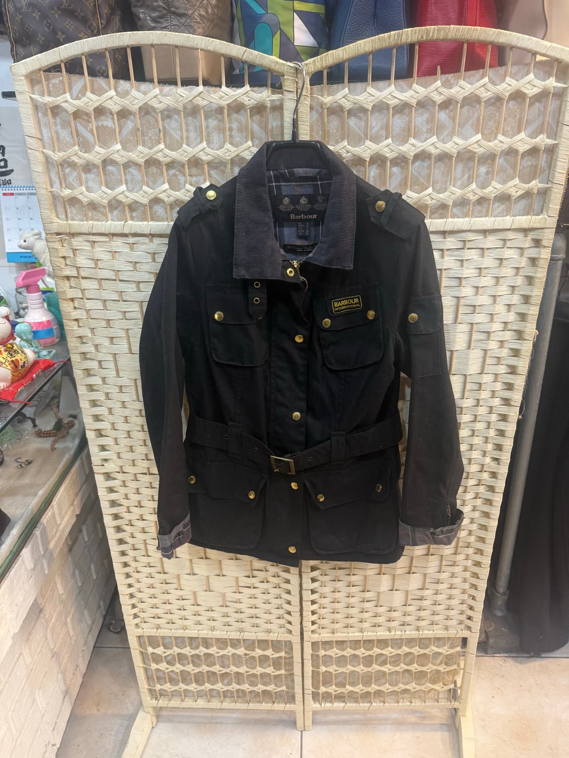 40/55-66 정품 바버 인터내셔널 왁싱자켓 팝니다 상품이미지1