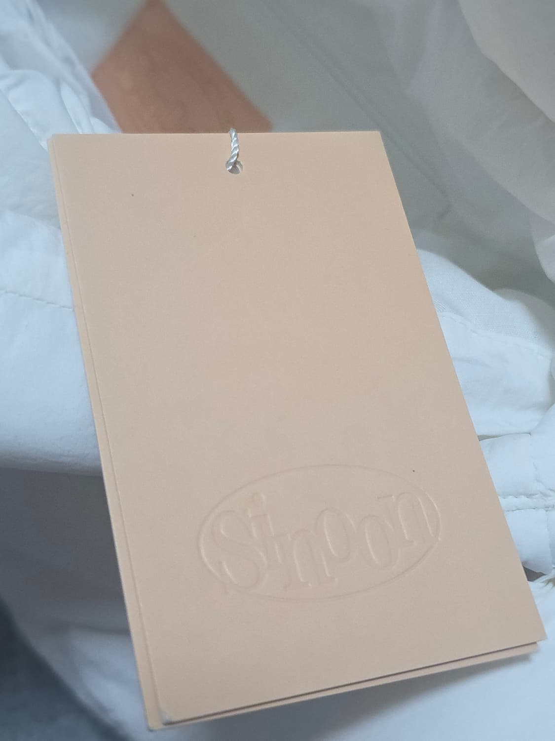 시눈 SINOON 오프화이트 패딩 숄더백 택새제품 상품이미지6