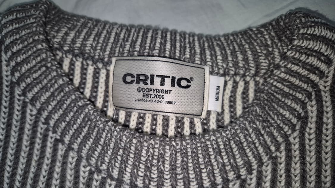 크리틱 고스 로고 니트 다크그레이 상품이미지5