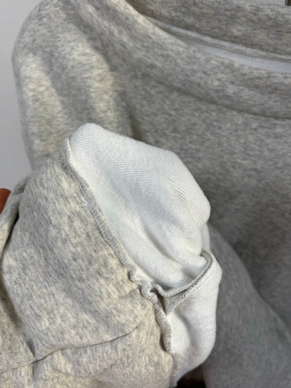 mocassin 화이트 멜란지 벌룬 7부 맨투맨 상품이미지4