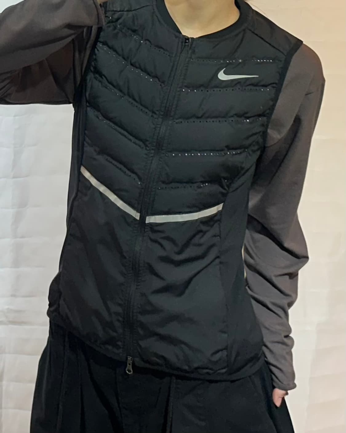 나이키 러닝 에어로로프트 베스트 상품이미지1