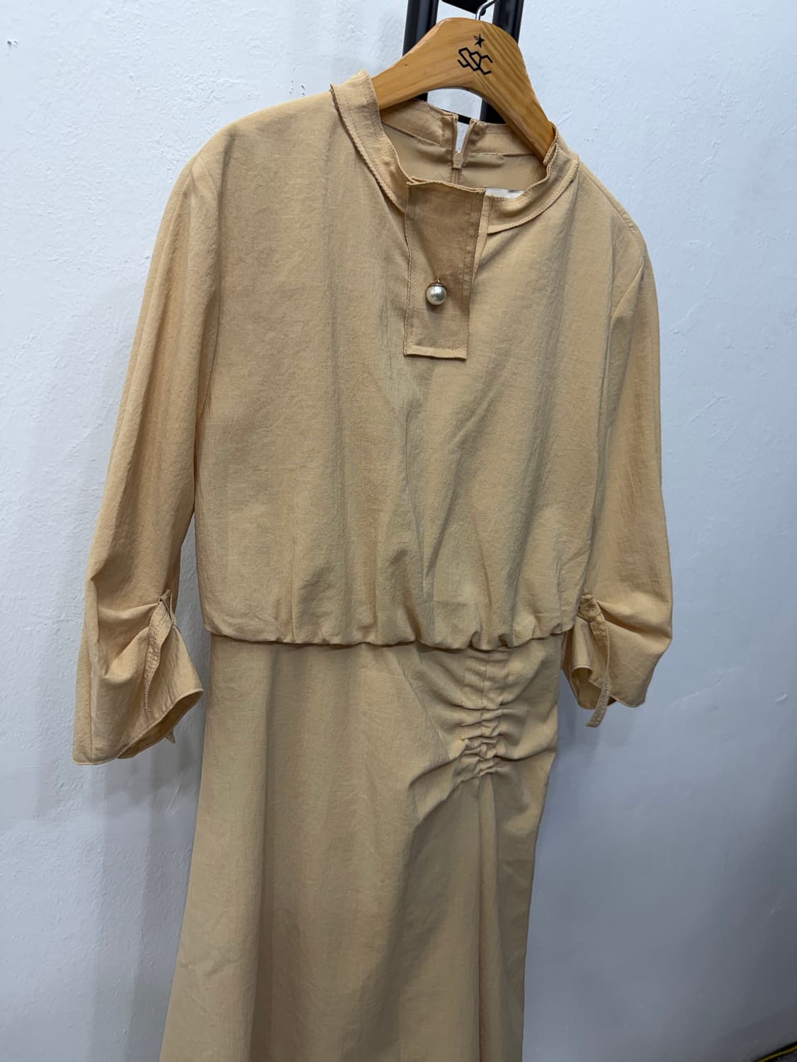 정품) MINE 마인 한섬 베이지 셔링 롱 원피스 82 상품이미지2