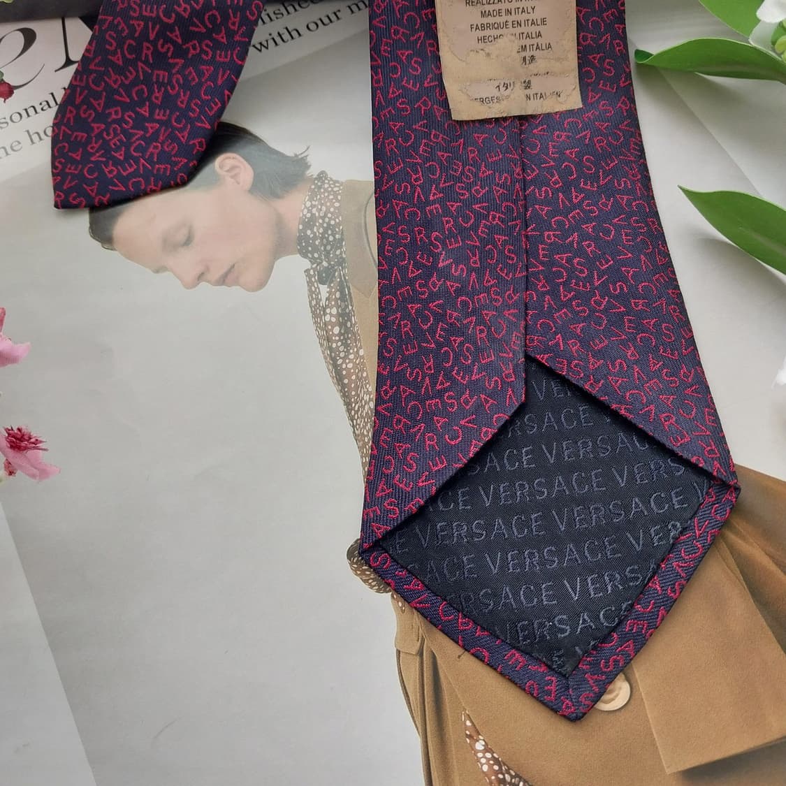 베르사체 실크 네이비&와인 이니셜 넥타이 8.2cm A+등급 K1639
 상품이미지7