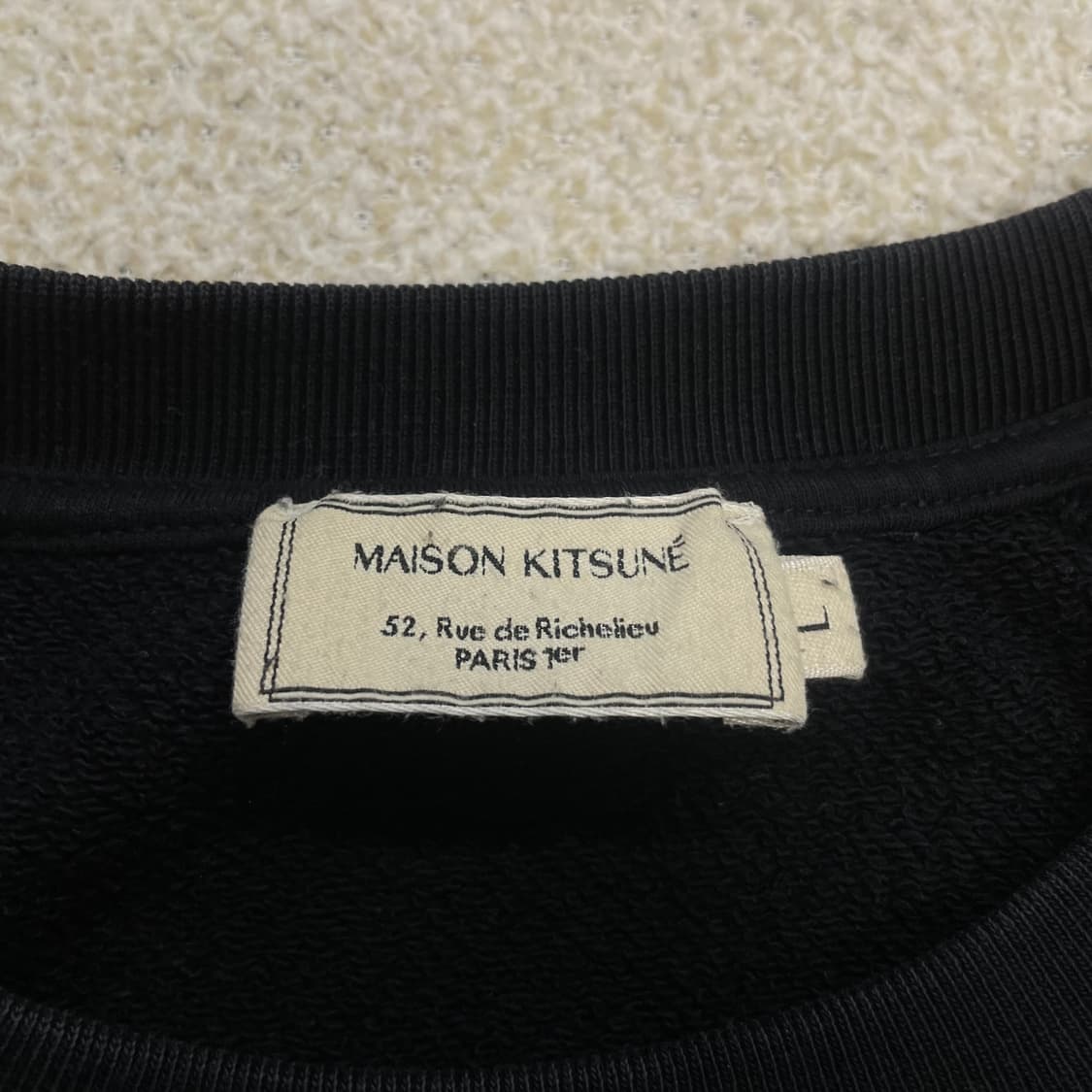 메종키츠네 트라이앵글 폭스 패치 맨투맨 블랙 상품이미지4