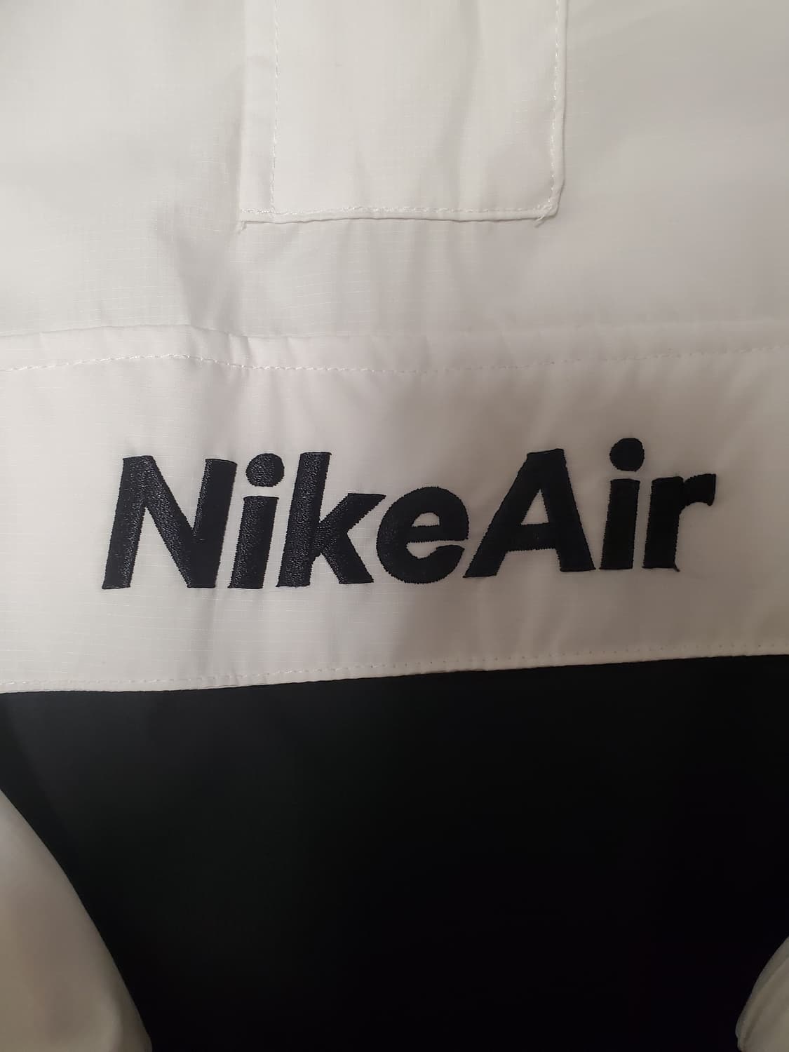 나이키 에어 우븐 아노락 반집업 바람막이M 

새상품처럼 하자 오염 없이 상품이미지4