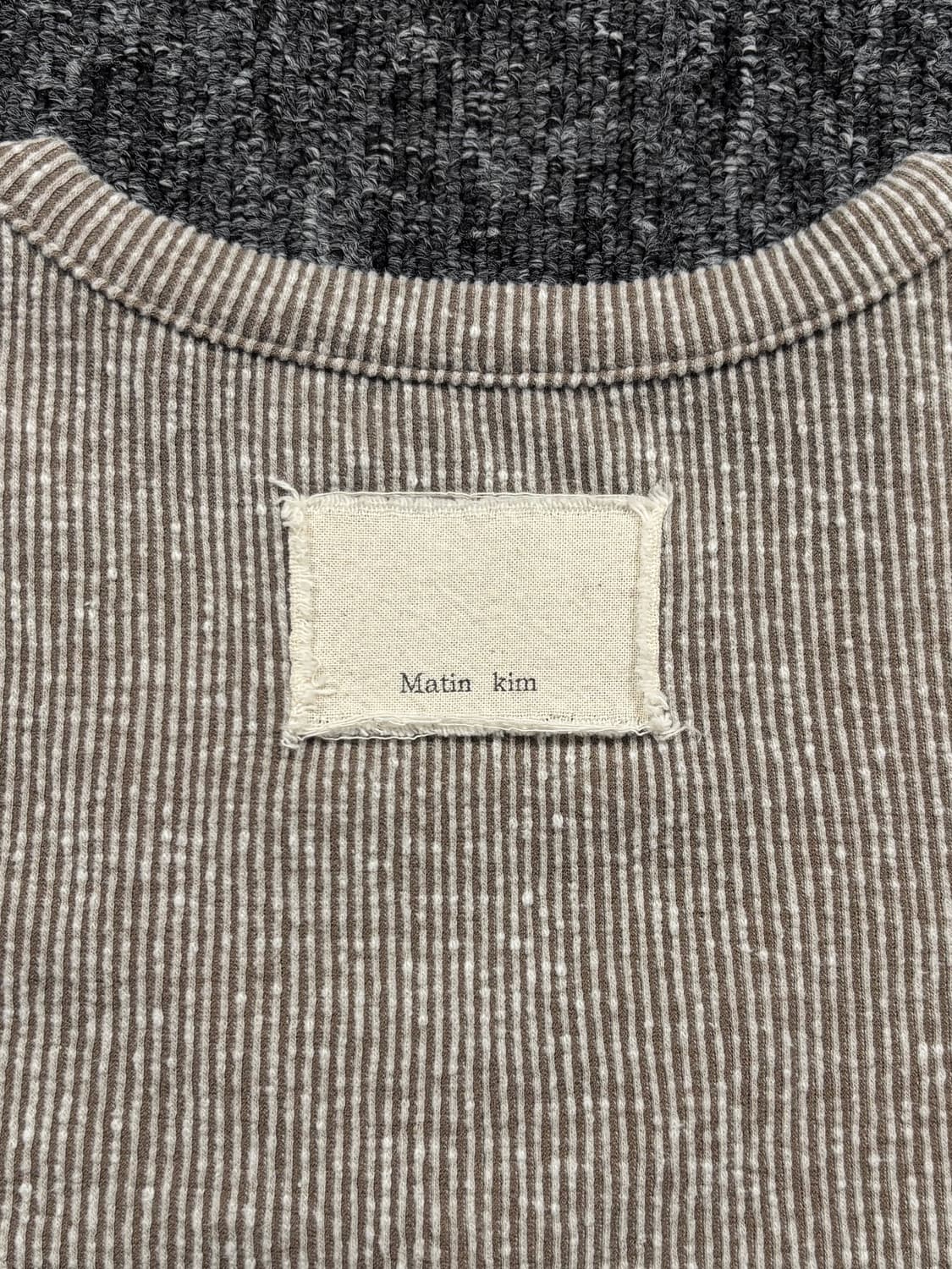 마뗑킴 스티치 브이넥 슬림 니트 상품이미지5