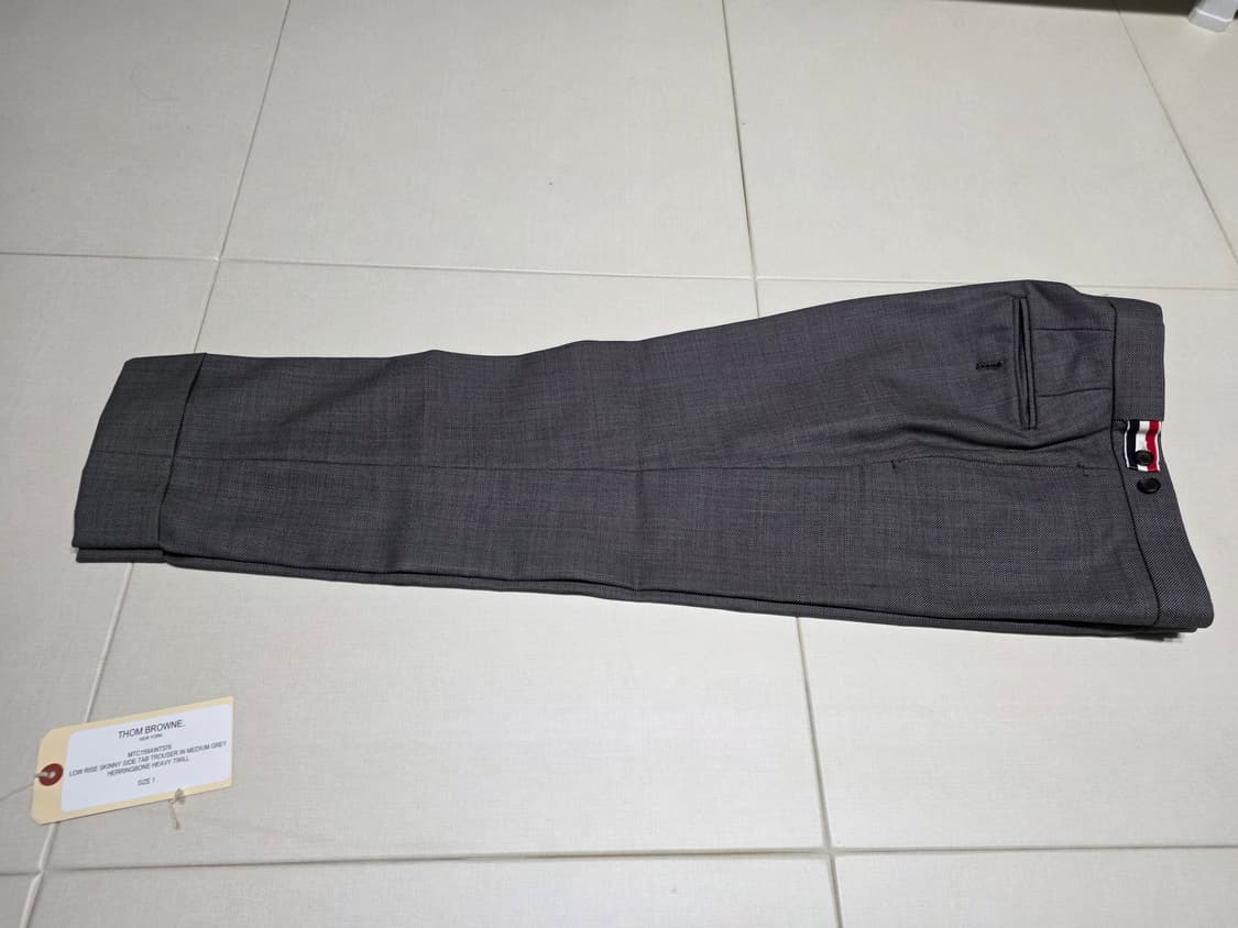 톰브라운 로우라이즈 스키니핏 슬랙스 상품이미지4