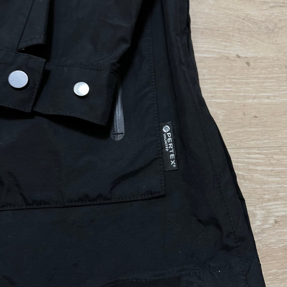 에이플러스 도쿄 퍼텍스 후드 바람막이 필드자켓 [블랙] XL/105 상품이미지4