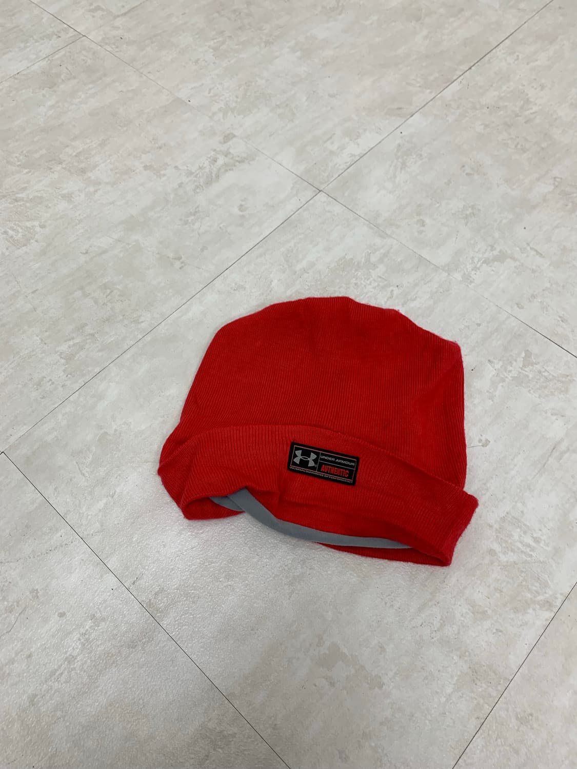 Under Armour Red Beanie 상품이미지1