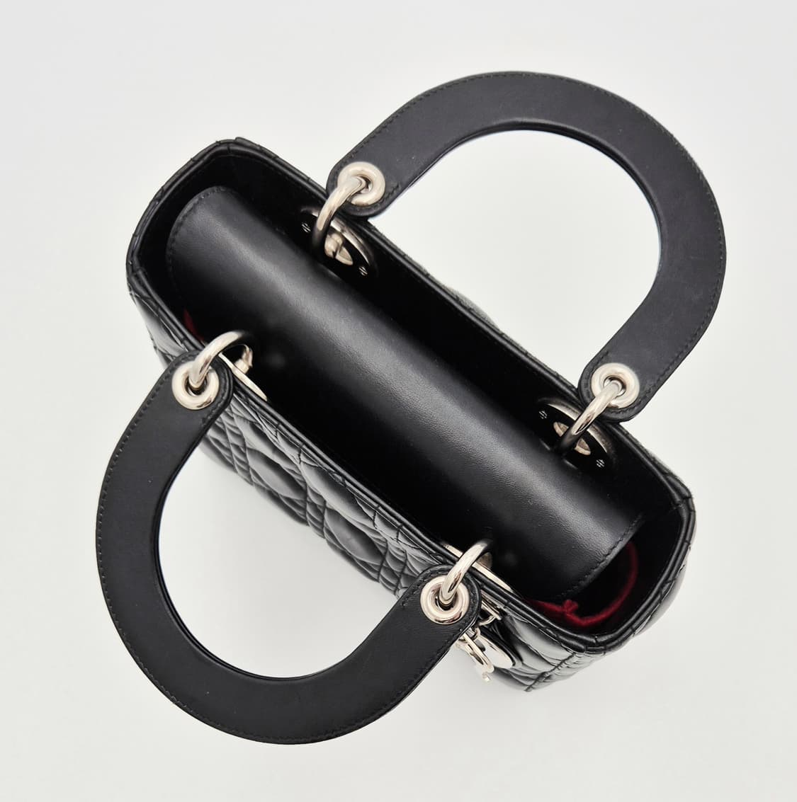 디올 레이디 디올 미니 블랙 램스킨 은장 토트백 상품이미지4