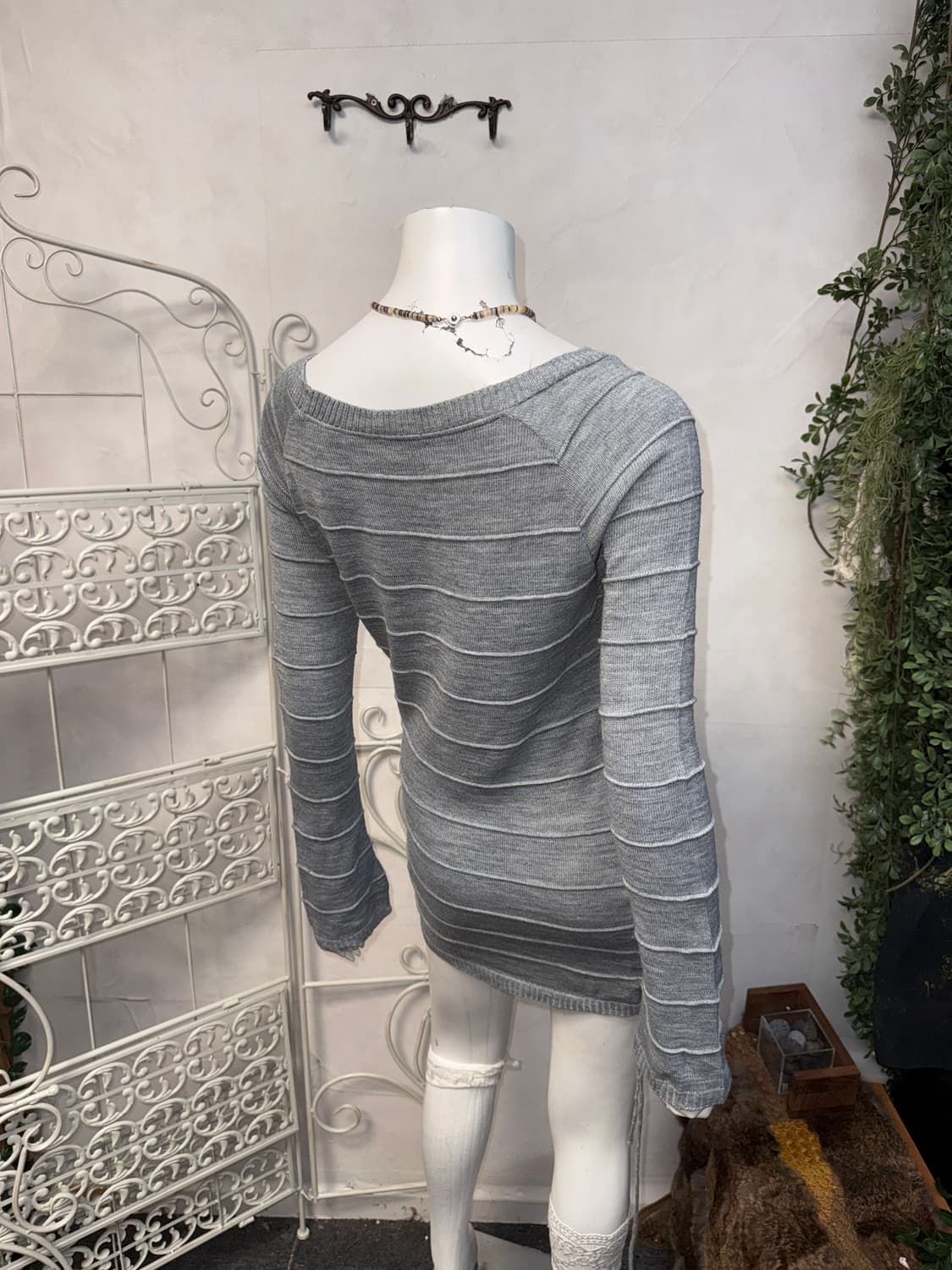 Gray side shirring loose knit  상품이미지3