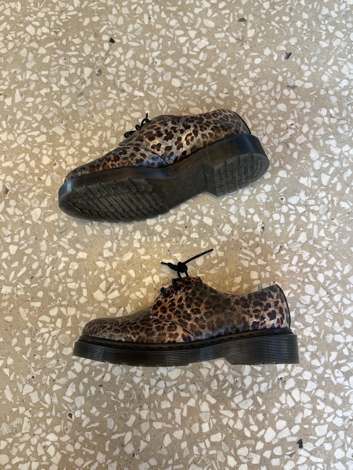 Dr. Martens 1461 Leopard Print Shoes 상품이미지3