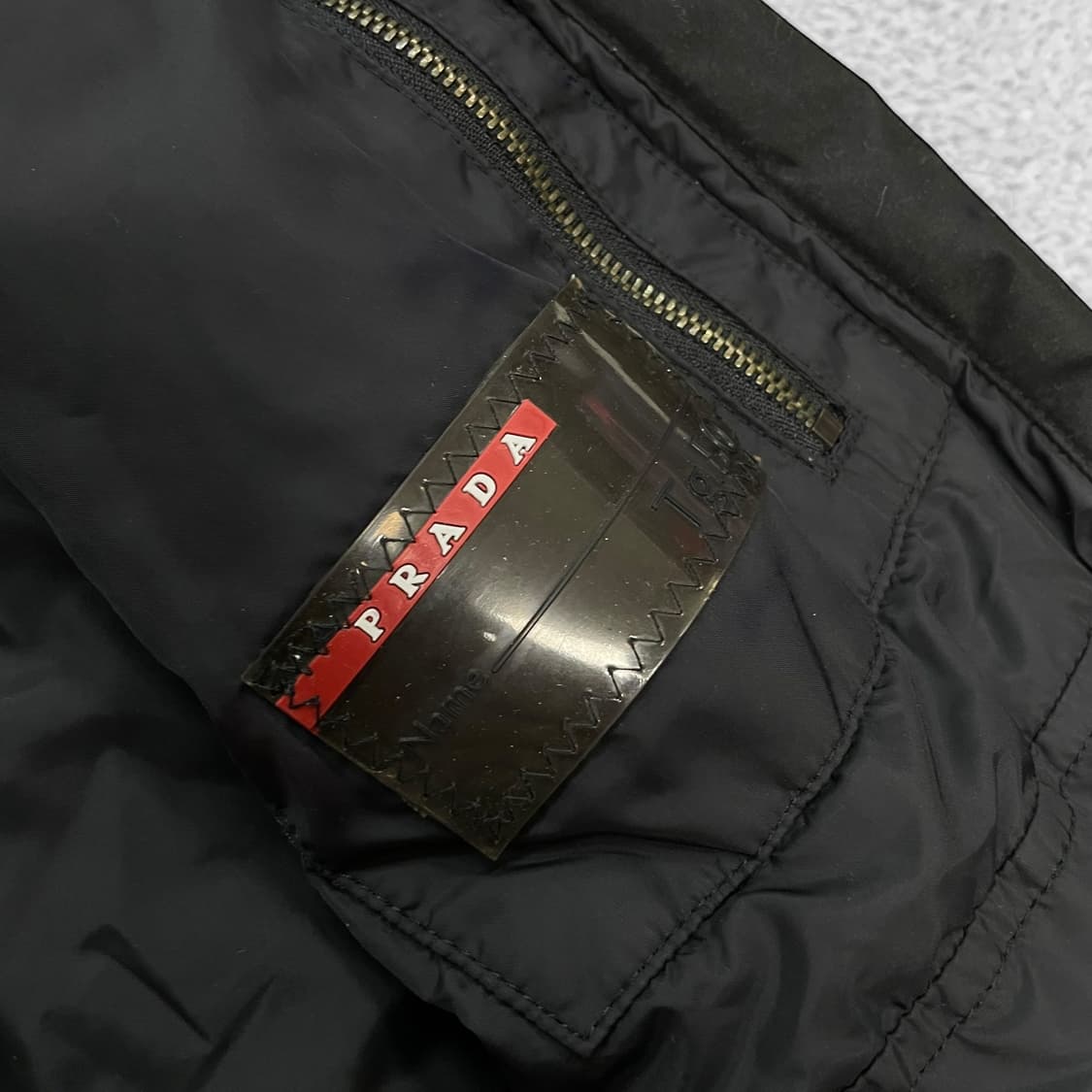 프라다 Prada 00s 아카이브 고어텍스 자켓 상품이미지5
