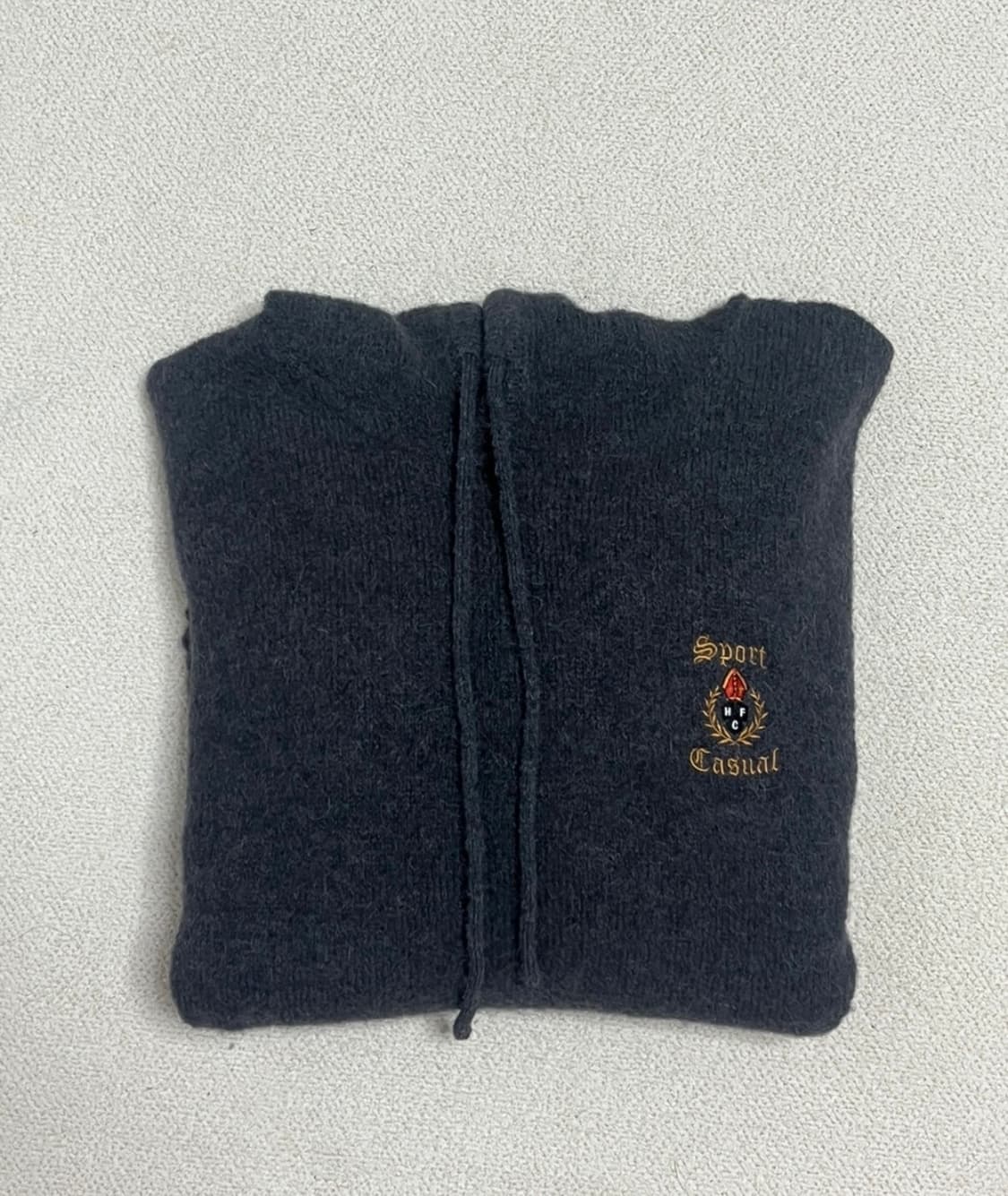 헤리티지플로스 크레스트 알파카 후드 차콜 상품이미지2