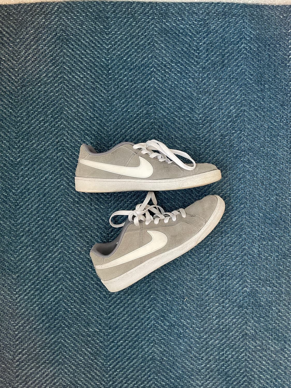 나이키 코트 로얄 스웨이드 상품이미지1