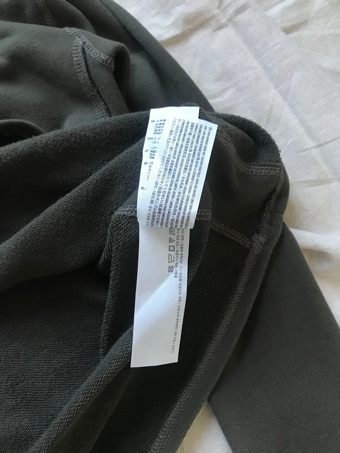 아베크롬비 중앙 프린팅 카키 롱 슬리브티 상품이미지9