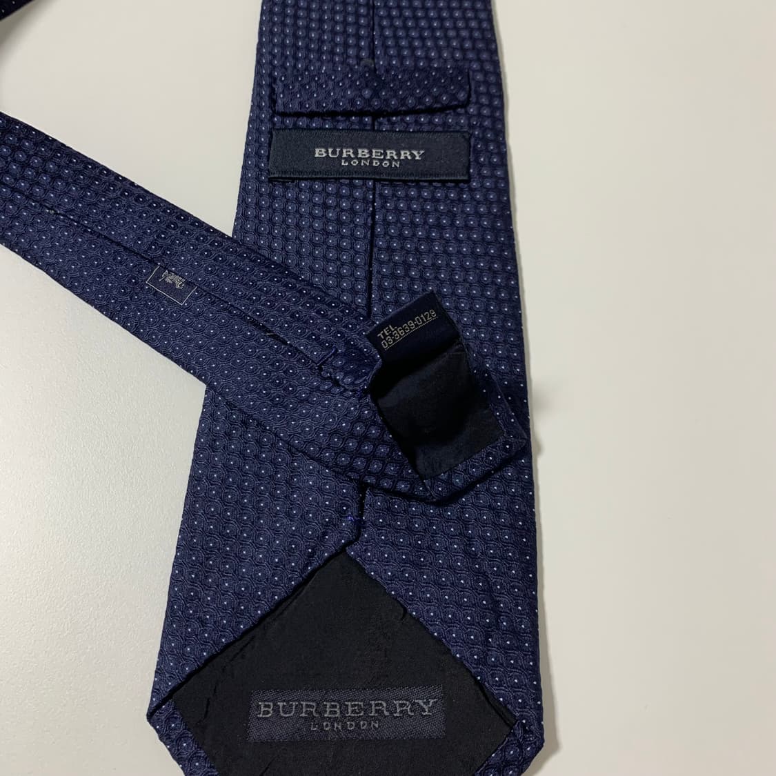 버버리(BURBERRY) 네이비 도트 명품넥타이 A+등급 9.4cm 상품이미지6