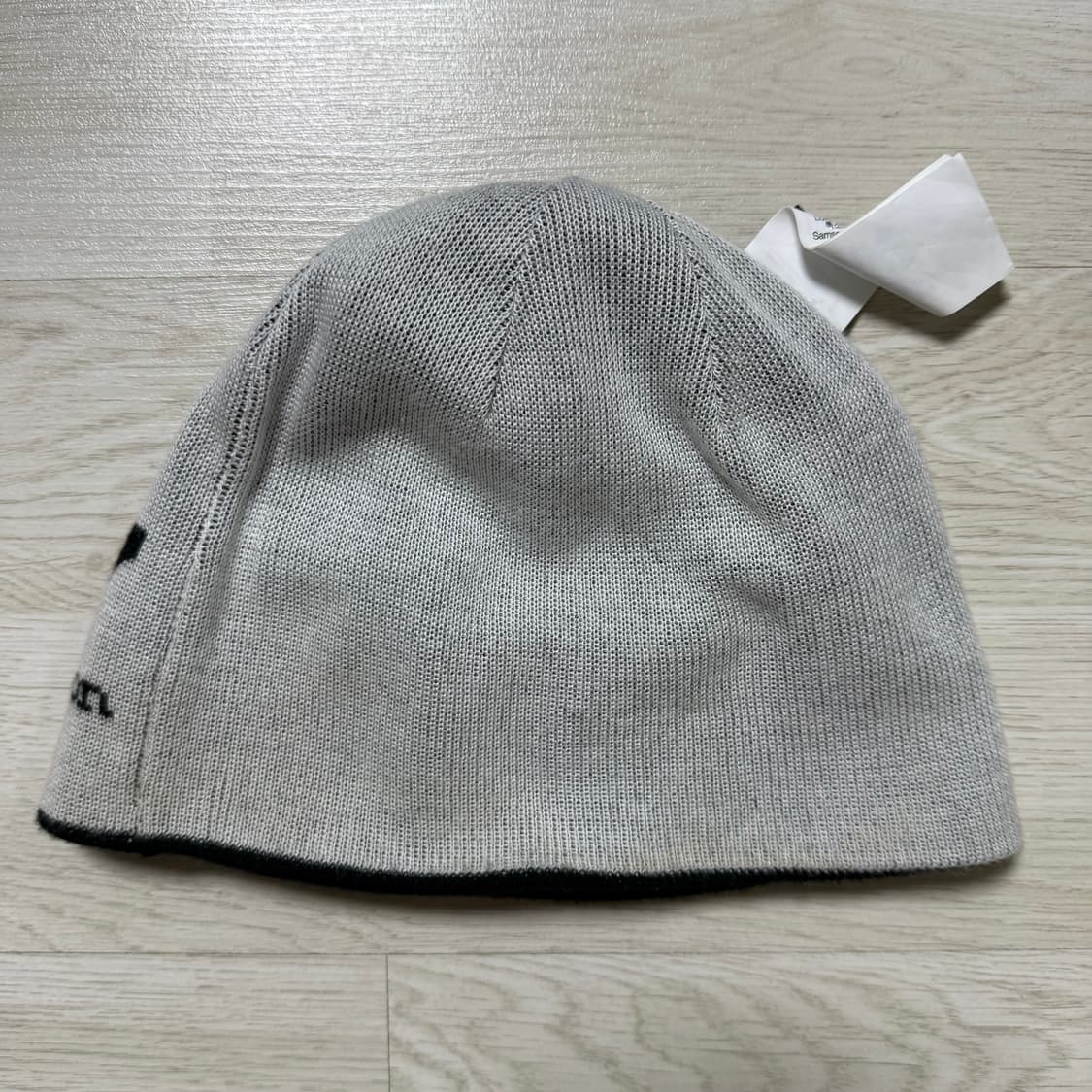 오클리 TNP 리버시블 비니 블랙아웃 화이트 상품이미지5