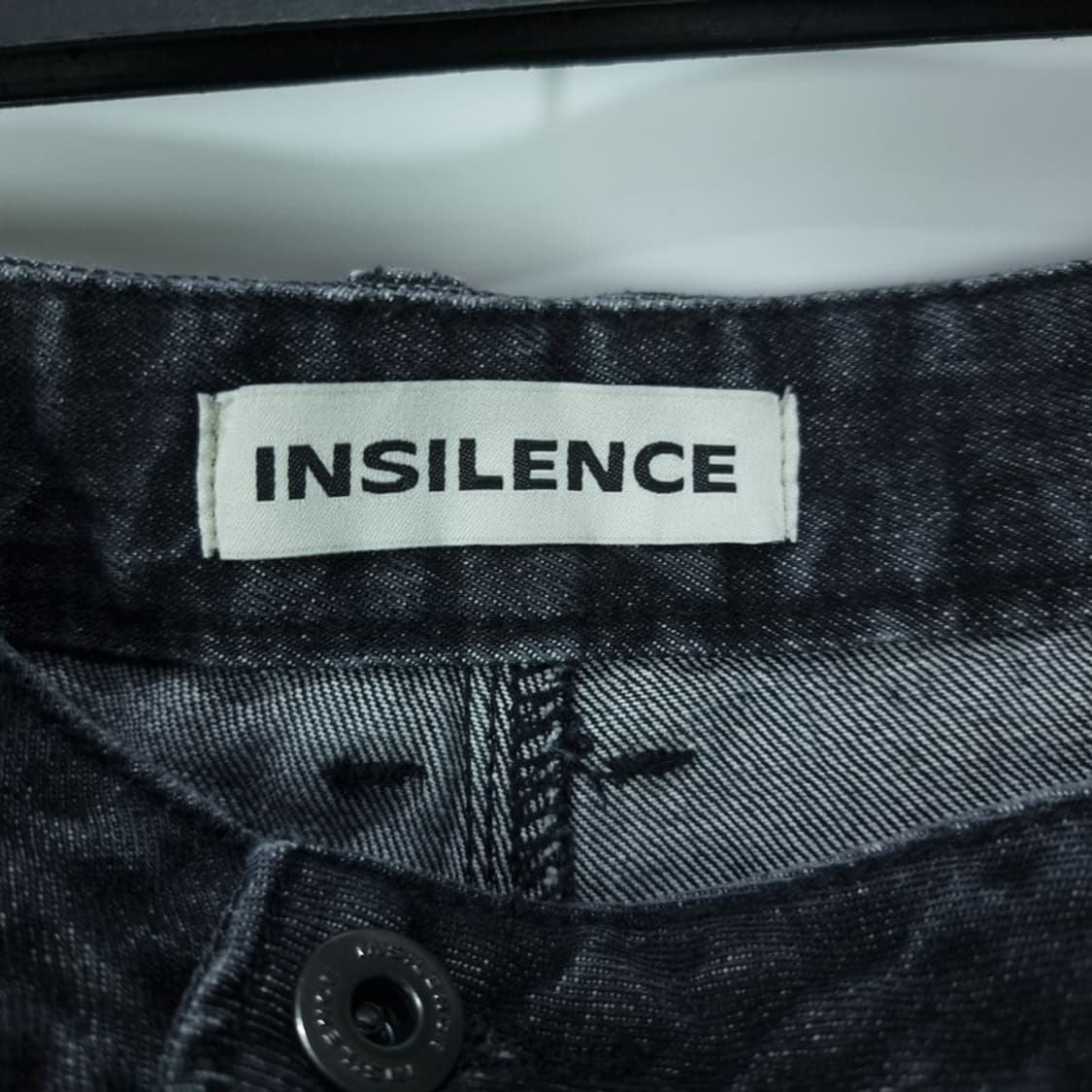 [인사일런스] 루즈핏 흑청 블랙 데님 팬츠 청바지 M18332 상품이미지7