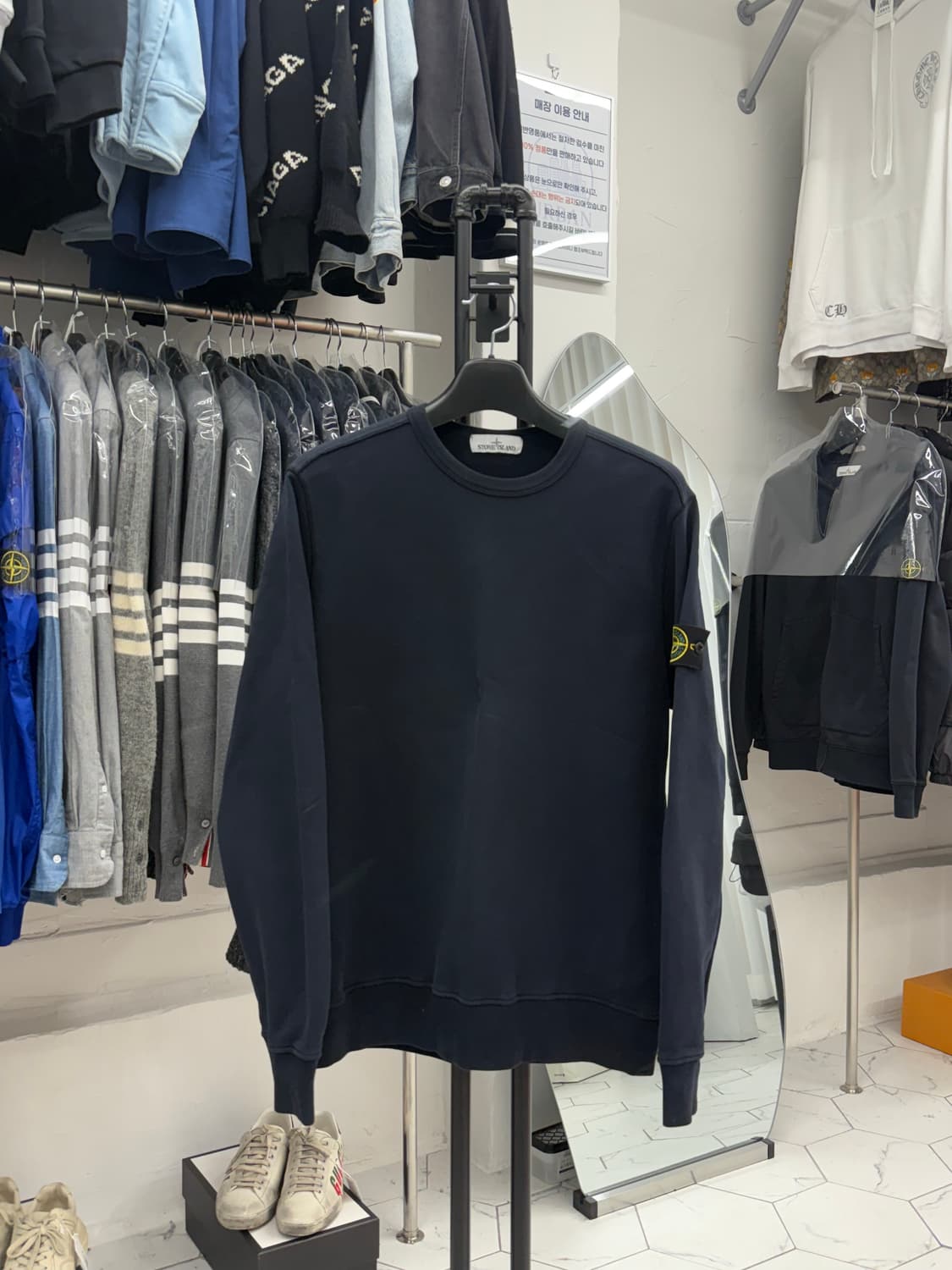 [XL] 스톤아일랜드 와펜 맨투맨 상품이미지1