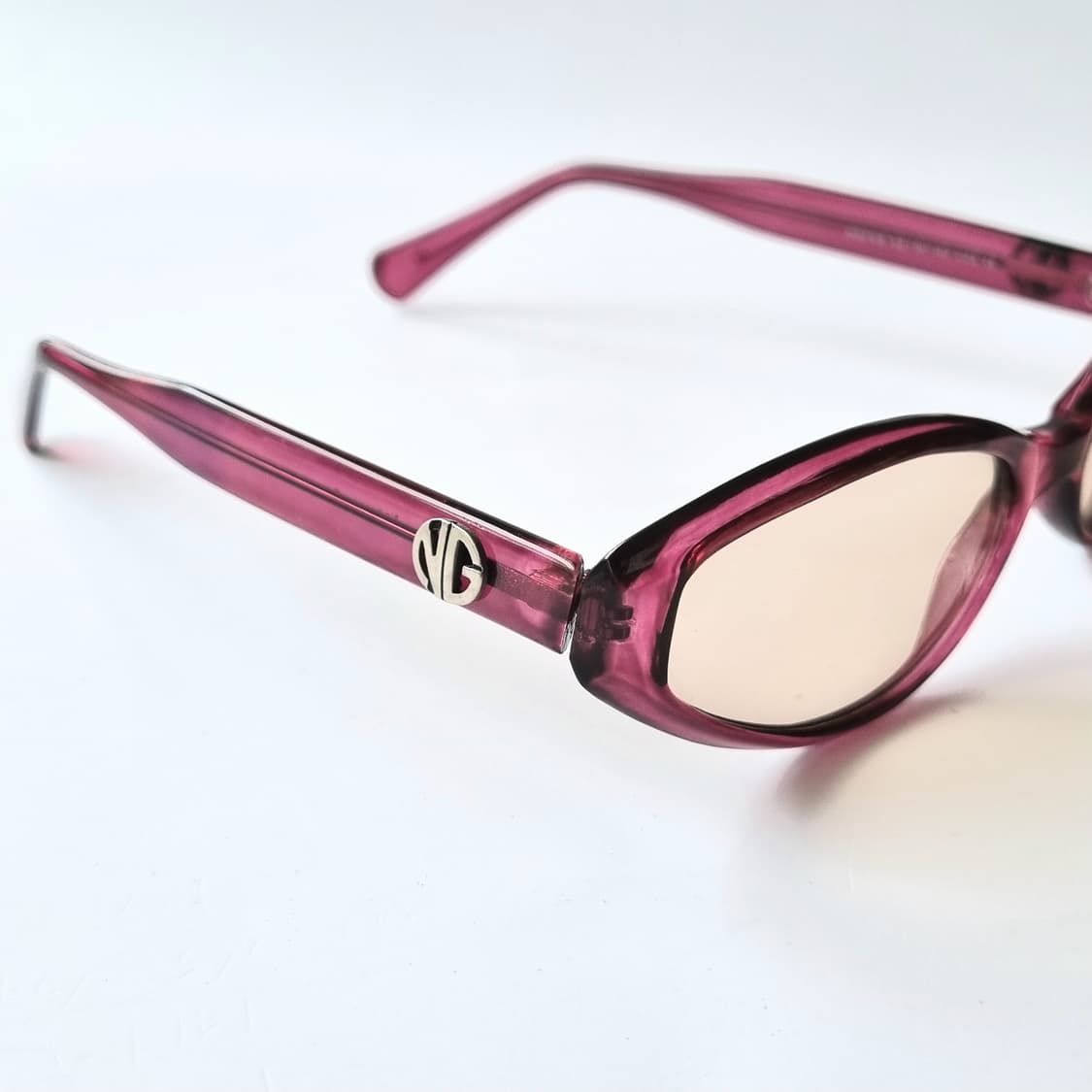 데드스탁 Y2K 무드 끝판왕 딥 퍼플 틴트 오벌 선글라스 상품이미지6