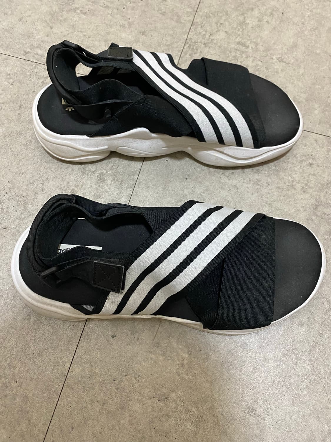 아디다스 매그머 샌들 블랙 화이트 275 상품이미지4
