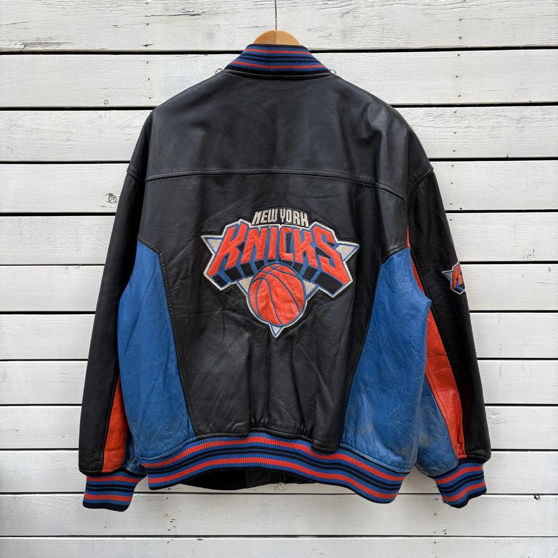 New York Knicks 90s NBA 뉴욕닉스 G-lll 레더 자켓 상품이미지5