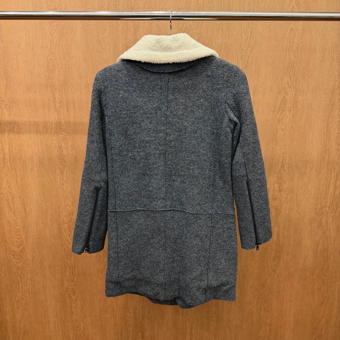 아르마니 익스체인지 하프 코트 양털 카라 하이넥 버클 디테일 그레이 상품이미지3
