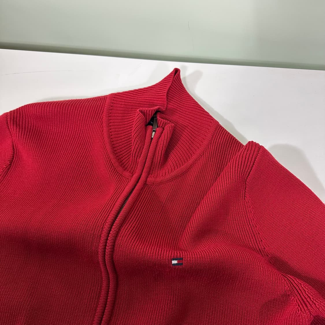 L 타미힐피거 레드 기본로고 투웨이 100% 메리노울 니트집업 상품이미지1