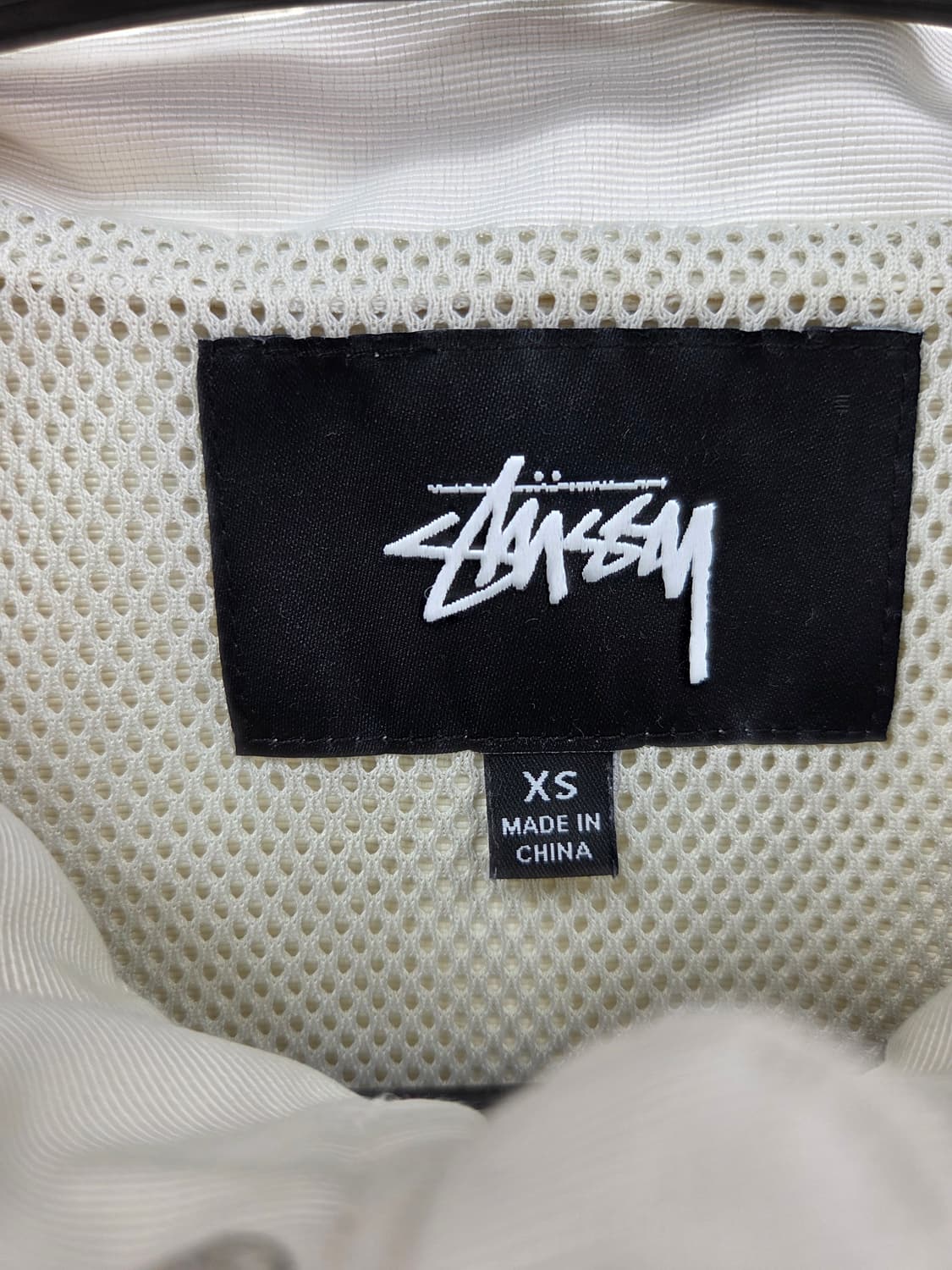 XS 스투시 후드 바람막이 아이보리 자켓 상품이미지3