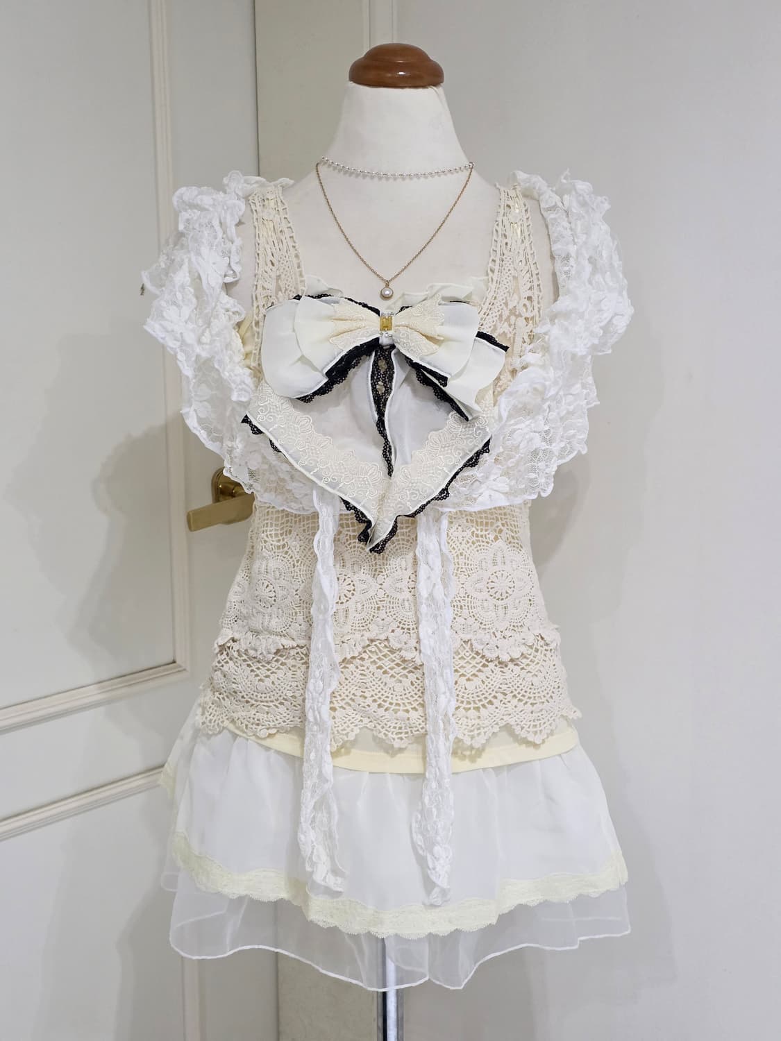 엑시즈팜 일본빈티지)스즈코 모리걸 아이보리 크로셰 니트 뷔스티 베스트 상품이미지1