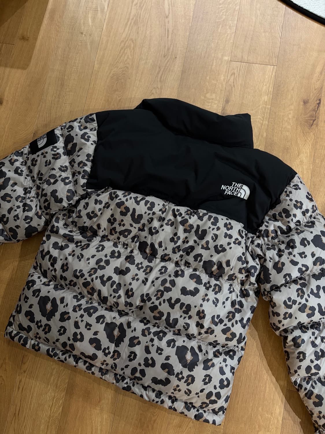 레오파드 노스페이스 패딩  상품이미지5