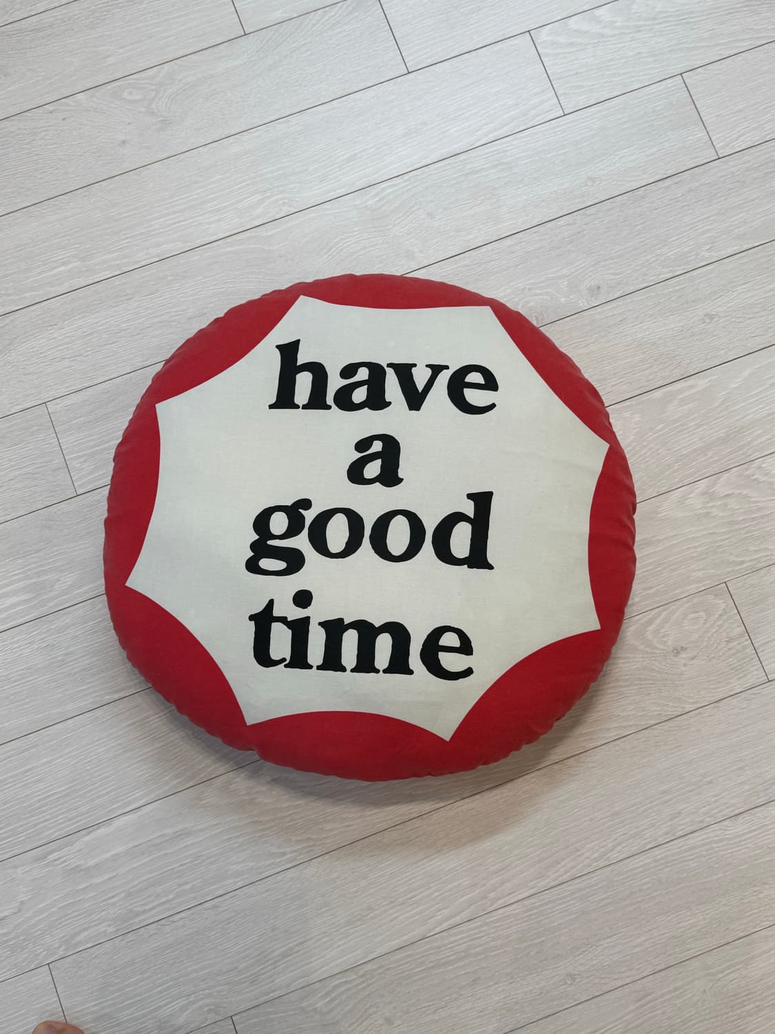 정품 Have a good time 원형 쿠션 상품이미지1