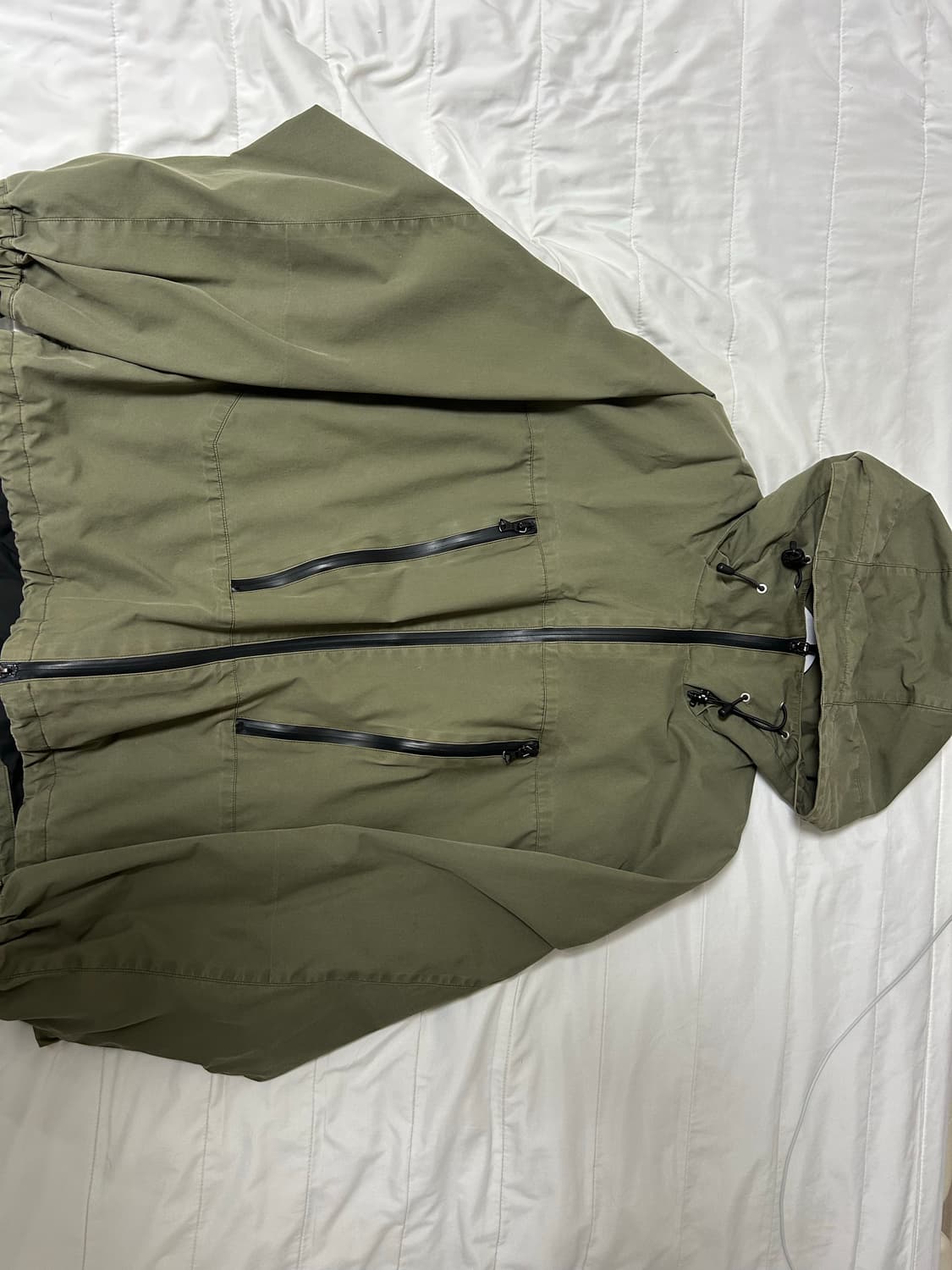 L) 유니폼브릿지 바람막이 olive green 22 F/W 상품이미지1