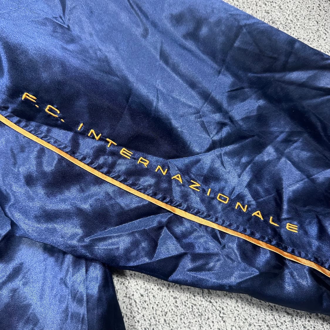 ✨ (바배) 나이키 00-01 인터밀란 유광 축구 바람막이  상품이미지3