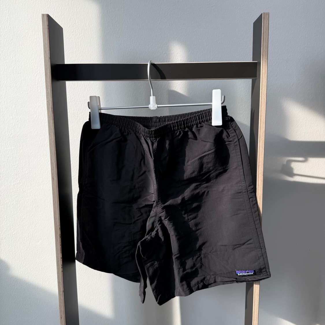 파타고니아 로고 배기스 롱스 7인치 쇼츠 2컬러 상품이미지2